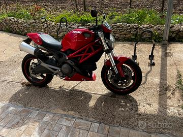 Ducati 696