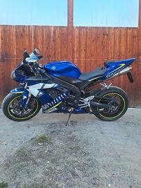 Yamaha R1