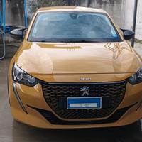 Peugeot e-208 batteria 50kw