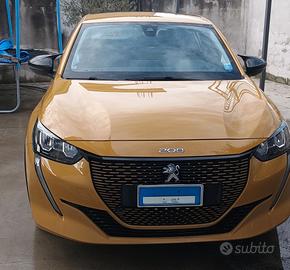 Peugeot e-208 batteria 50kw