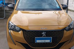 Peugeot e-208 batteria 50kw