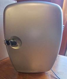 Frigo da viaggio termoelettrico