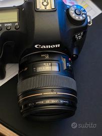 Canon EF 85mm 1.8