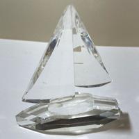 Barca a vela da collezione in cristallo