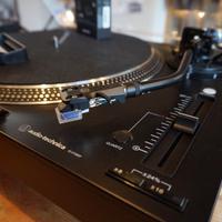 Giradischi AUDIO TECHNICA Lp 140 nuovi nero