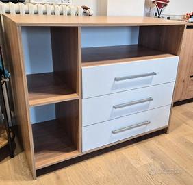 Cassettiera moderna con vani a giorno