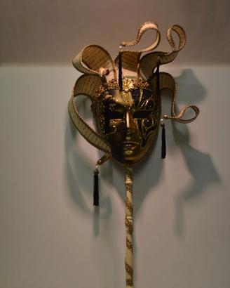 Maschera Veneziana decorata oro