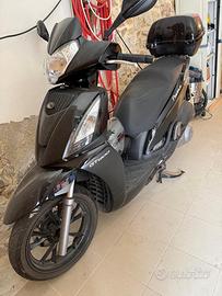 Kymco people 300 gti