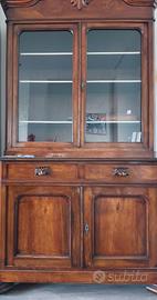 armadio antico con vetrinetta, cassetti 