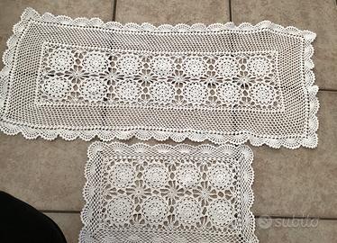 Centrini in pizzo fatti a mano – Set vintage bianc