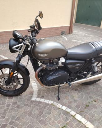 Street twin 900