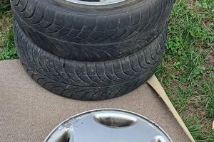 Gomme praticamente nuove