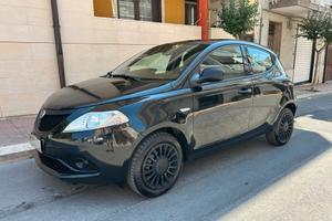Lancia Ypsilon 1.2 5 porte GPL Ecochic