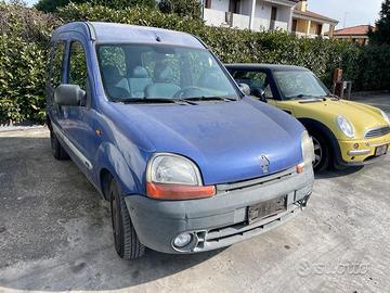 Ricambi usati per Renault Kangoo 1.4benz E7J77 98