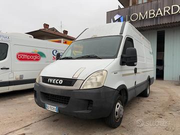 Iveco Daily 50C17/3.0/170 CV/PATENTE C/2010