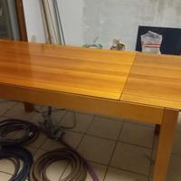 Tavolo da sala o cucina  allungabile