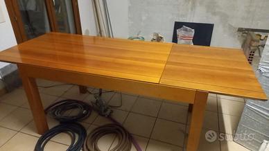 Tavolo da sala o cucina  allungabile