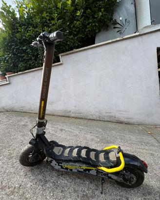 Monopattino Ducati