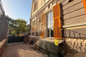 6 LOCALI A GENOVA