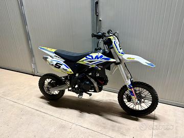 Moto Pit Bike CVM RFX 125cc