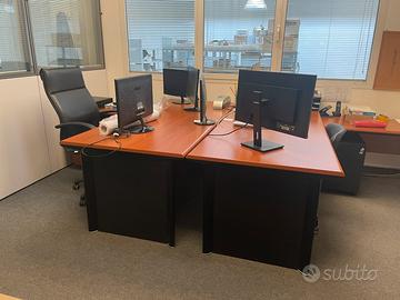 Scrivanie ufficio con armadio