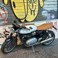 Triumph Thruxton 1200