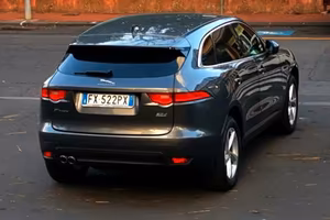 JAGUAR F PACE 