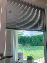 Finestra singola tipo Finstral AG e anta alluminio