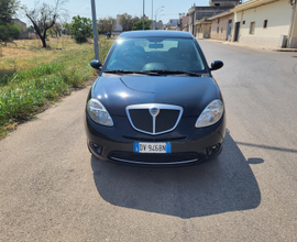 Lancia ypsilon ecochic mod.oro