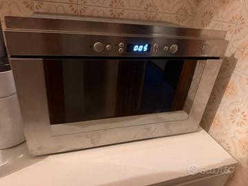 Forno a microonde da incasso Whirlpool inox