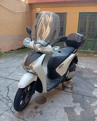 Scooter 125 Honda SH ABS