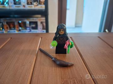 Lego minifigure strega nera