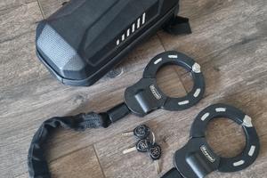 Catena antifurto per scooter elettrico