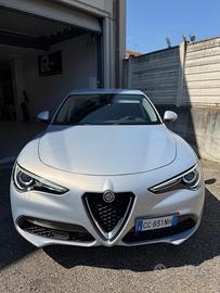 Alfa Romeo Stelvio 2.2 Turbodiesel 190 CV AT8 Q4 E