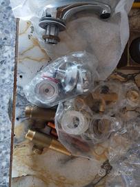 Miscelatore lavabo testacieca