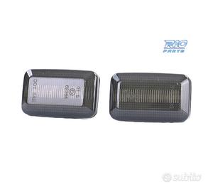 FRECCIE LATERALI VOLKSWAGEN VW AUDI A LED NERO FUM