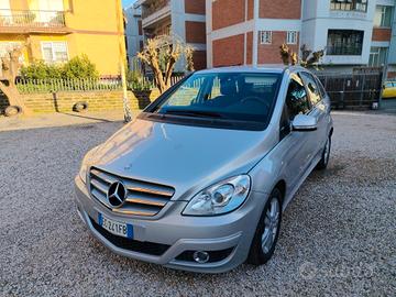 P-R-O-M-O!Mercedes-benz B 160 Chrome km 86.000 uni