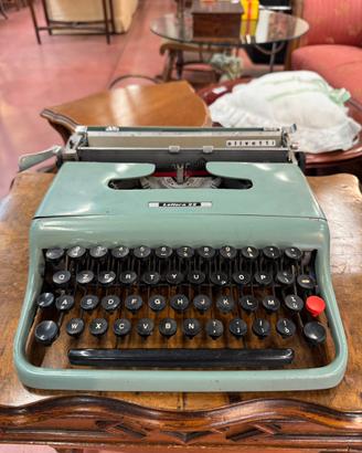 Olivetti lettera 22