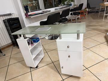 Tavolo manicure usato, vetro, cassetti