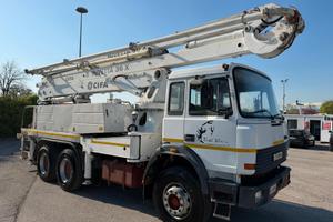IVECO Magirus 330 con pompa calcestruzzo CIFA INVE