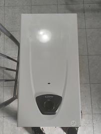 Scaldabagno a gas Ariston FastEvo X Display 11 lt 