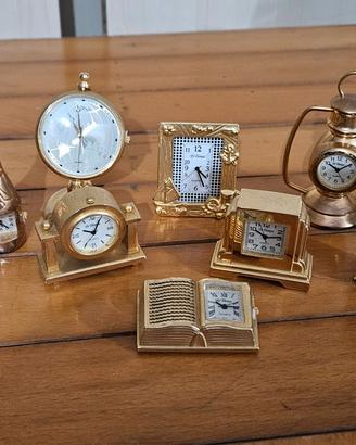 9 Orologi Miniatura Collezione "Le Temps"