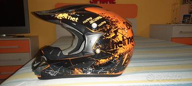 casco integrale da bici e moto 