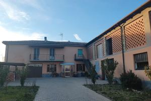 Moncalvo at cascina abitazioni magazzini tettoie