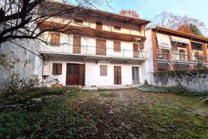 CASA SEMINDIPENDENTE A VESTIGNÈ