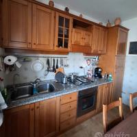 cucina tutta il legno di castagno