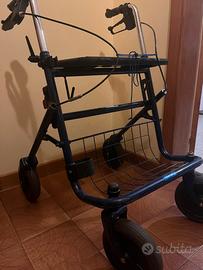 Deambulatore pieghevole