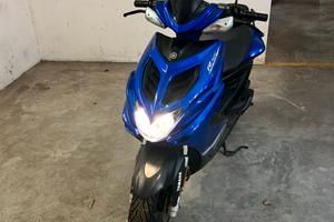 Yamaha Aerox R 50 4 tempi