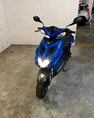 Yamaha Aerox R 50 4 tempi