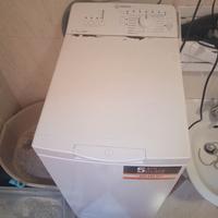 Lavatrice Indesit  carico alto